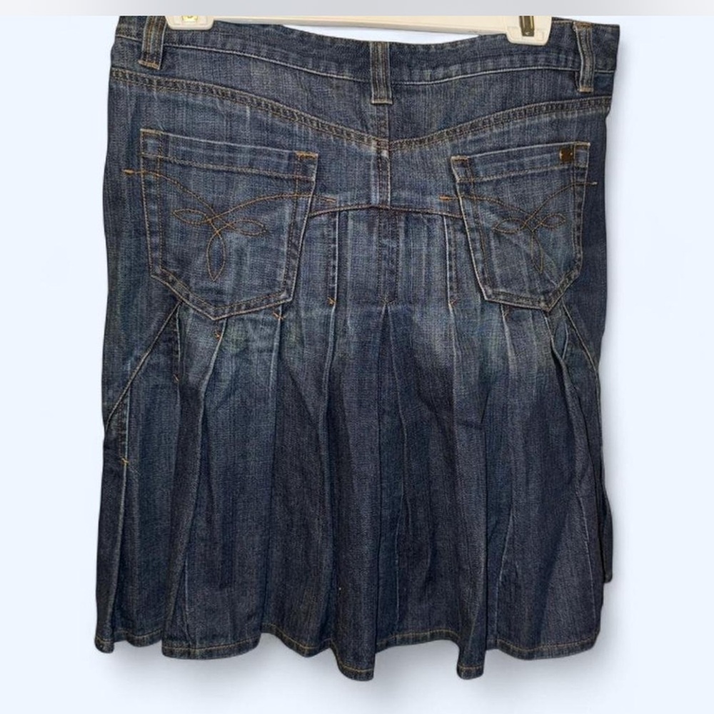 Ted Baker Pleated Jean Skirt with Embroidered Pocket - Picture 4 of 9